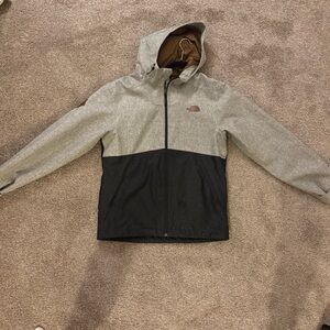 The North Face Millerton Gray and Black Raincoat